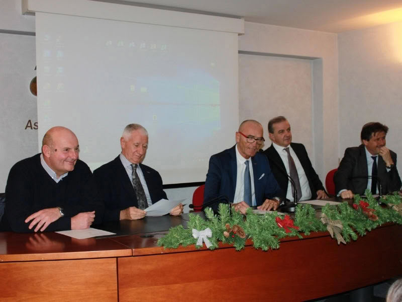 Natale Ascom 2018 tavolo relatori