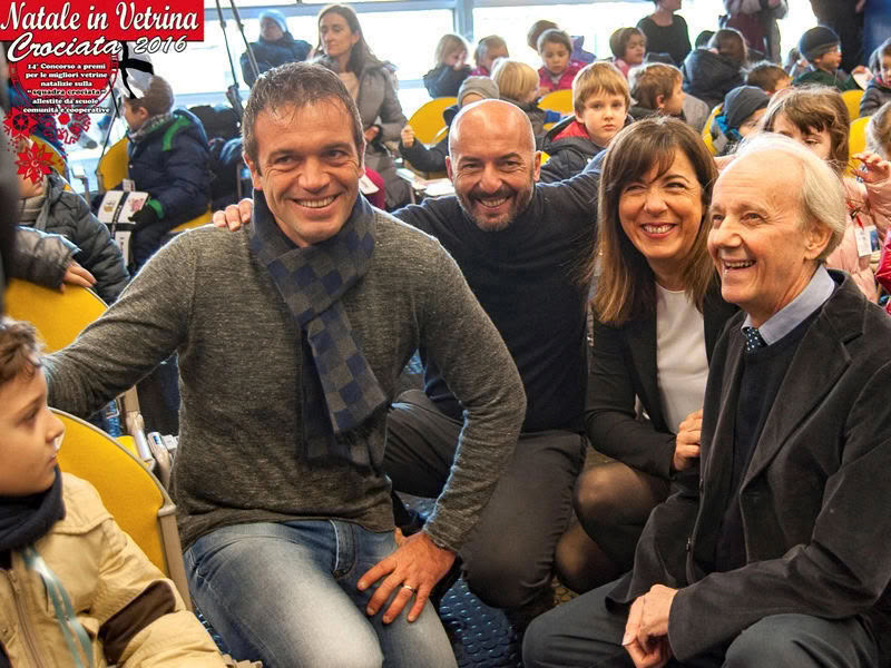 natale vetrina crociata 2016