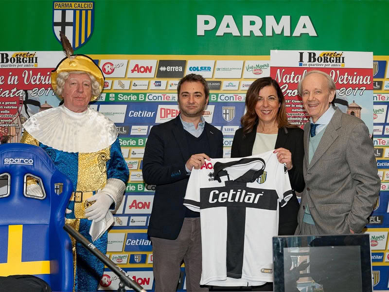 Natale in vetrina crociata 2017