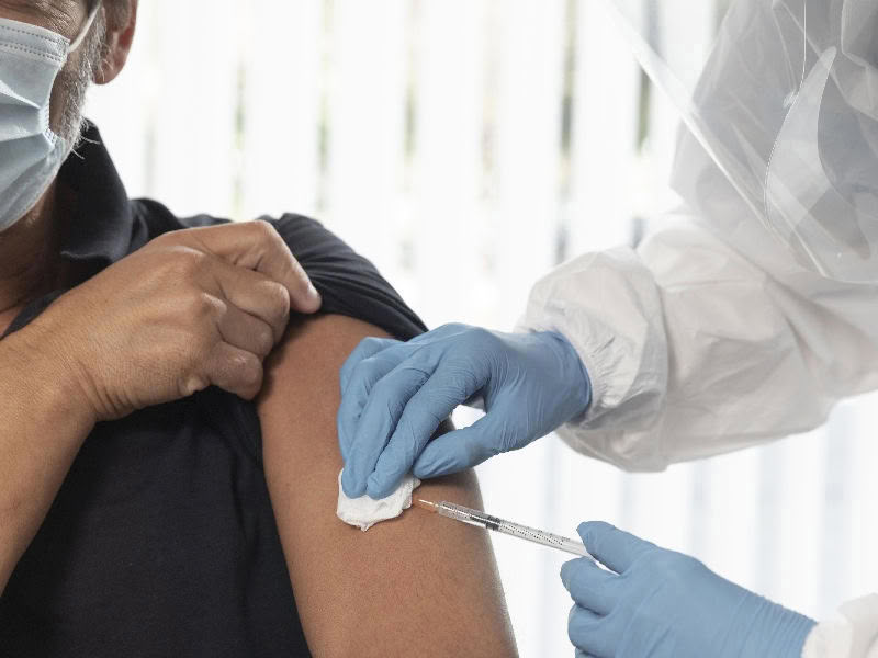 Regione Emilia Romagna: vaccinazioni agli operatori del turismo 