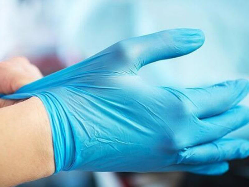 guanti monouso 800x600