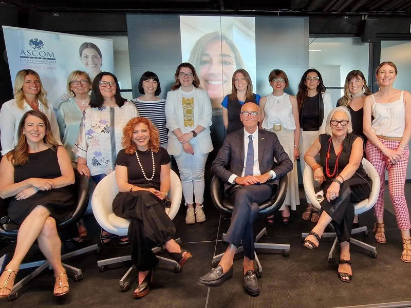 terziario donna giugno 2023 800x600