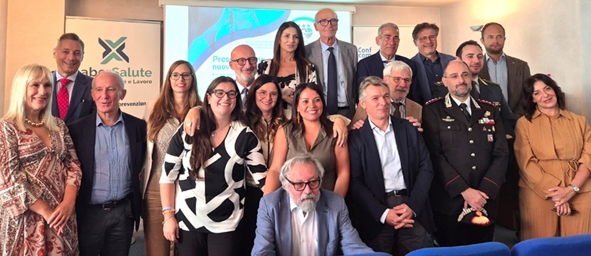 conferenza stampa help desk pans pandas slider
